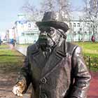 Скульптура Степана Писахова в Архангельске (без птички)